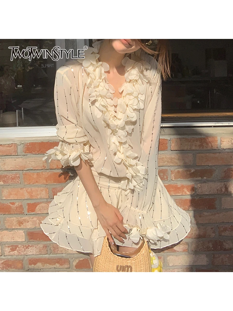 

TWOTWINSTYLE Solid Spliced Sequines Slimming Dresses For Women Deep V Neck Long Sleeve High Waist Temperament Dress Female New