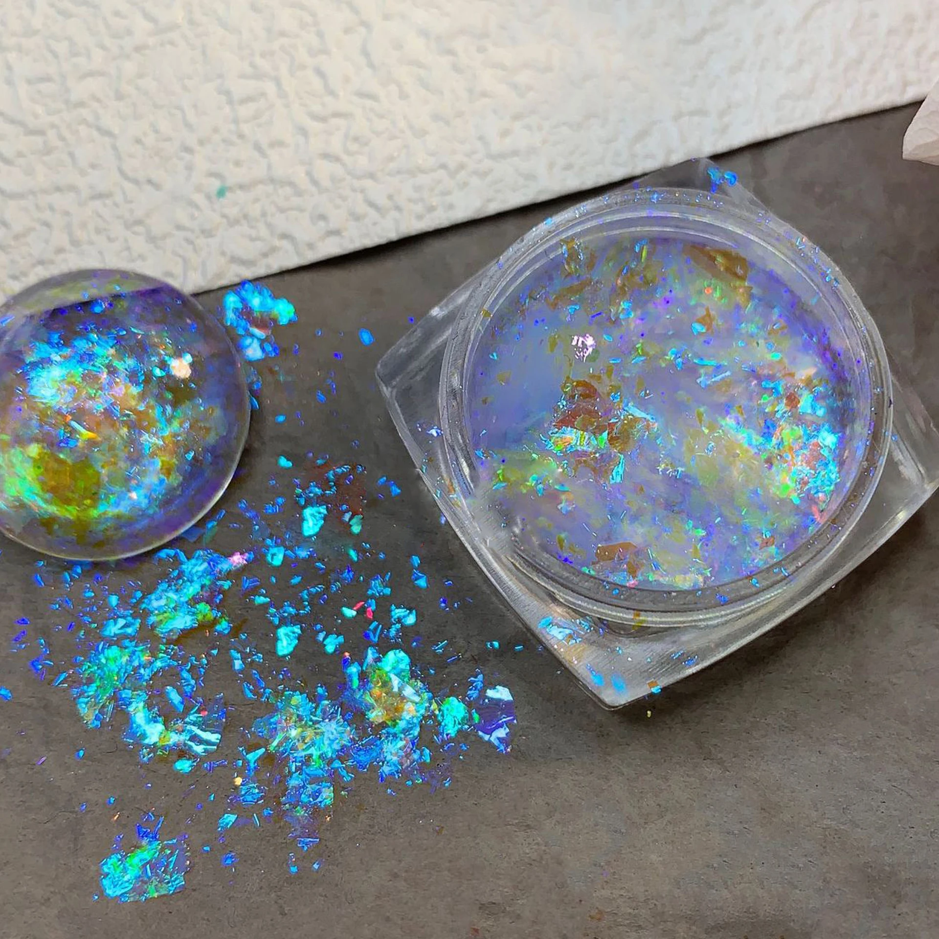 Ultra-Thin Iridescent Chameleon Nail Flakes Holographic Opal Fire Nail Glitter Sequins Net-0.2g With Swab Opal Aurora Sequins