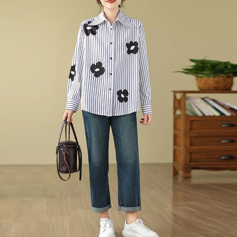 بدوره إلى أسفل الرقبة زهرة شريطية طويلة الأكمام قميص فضفاض وبلوزة المرأة أعلى عارضة واحدة الصدر الأبيض خمر أزياء أبلى