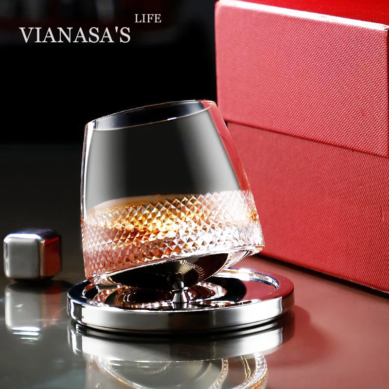 Handmade crystal-engraved glass tumbler revolving wine glass