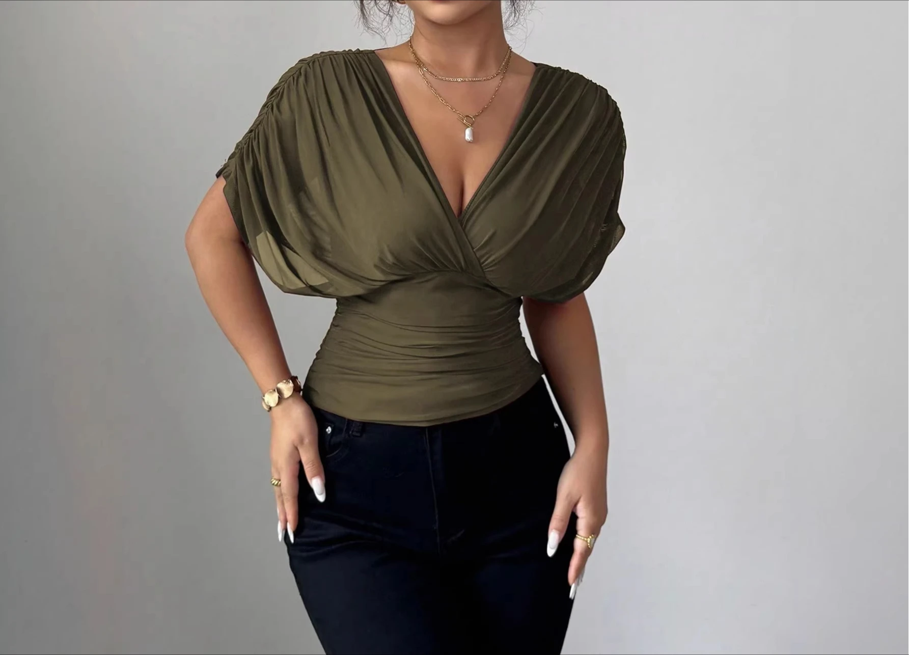 

2026 Fashion Temperament Solid Color Dark V-Neck Small Flying Sleeves Waist Women's Top