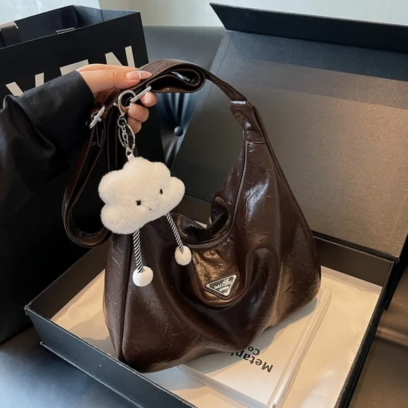 

Designer Motherhood Diaper Bag For Women Luxury Leather Tote Elegant Crossbody Bag Stylish Essential Bag