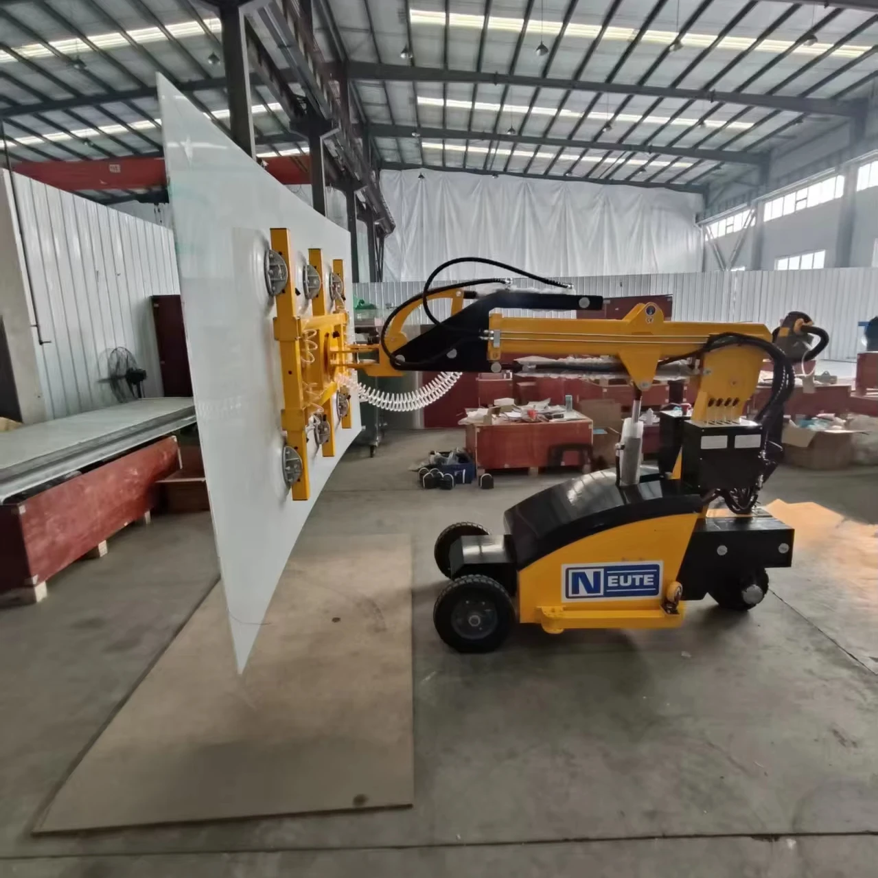 Aliexpress Hot Sale Big Wheel All Rough Terrain Glass Glazing Robot Manipulator Trolley Vacuum Sucker Lifters for Glaziers