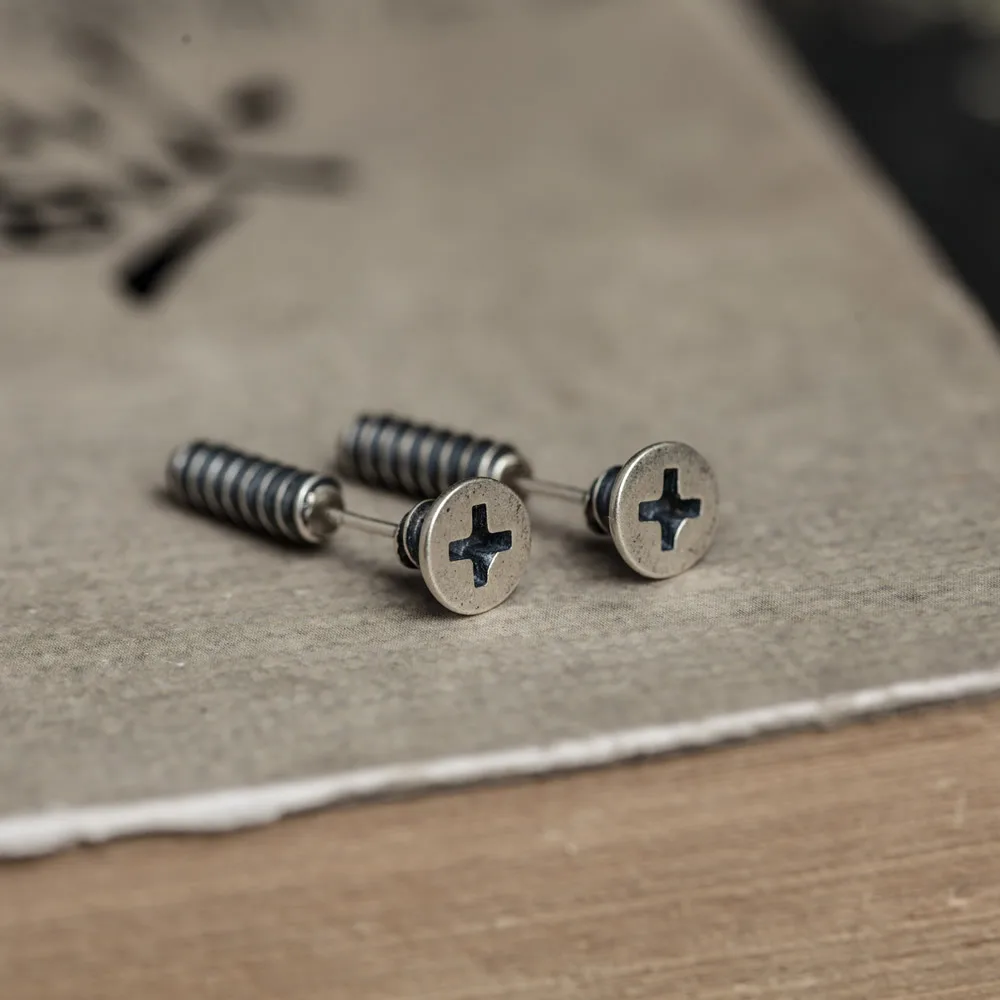 Unisex Antique 925 Sterling Silver Screw Stud Earrings Rock Punk Style Gothic Jewelry Personality Fashion Accessory