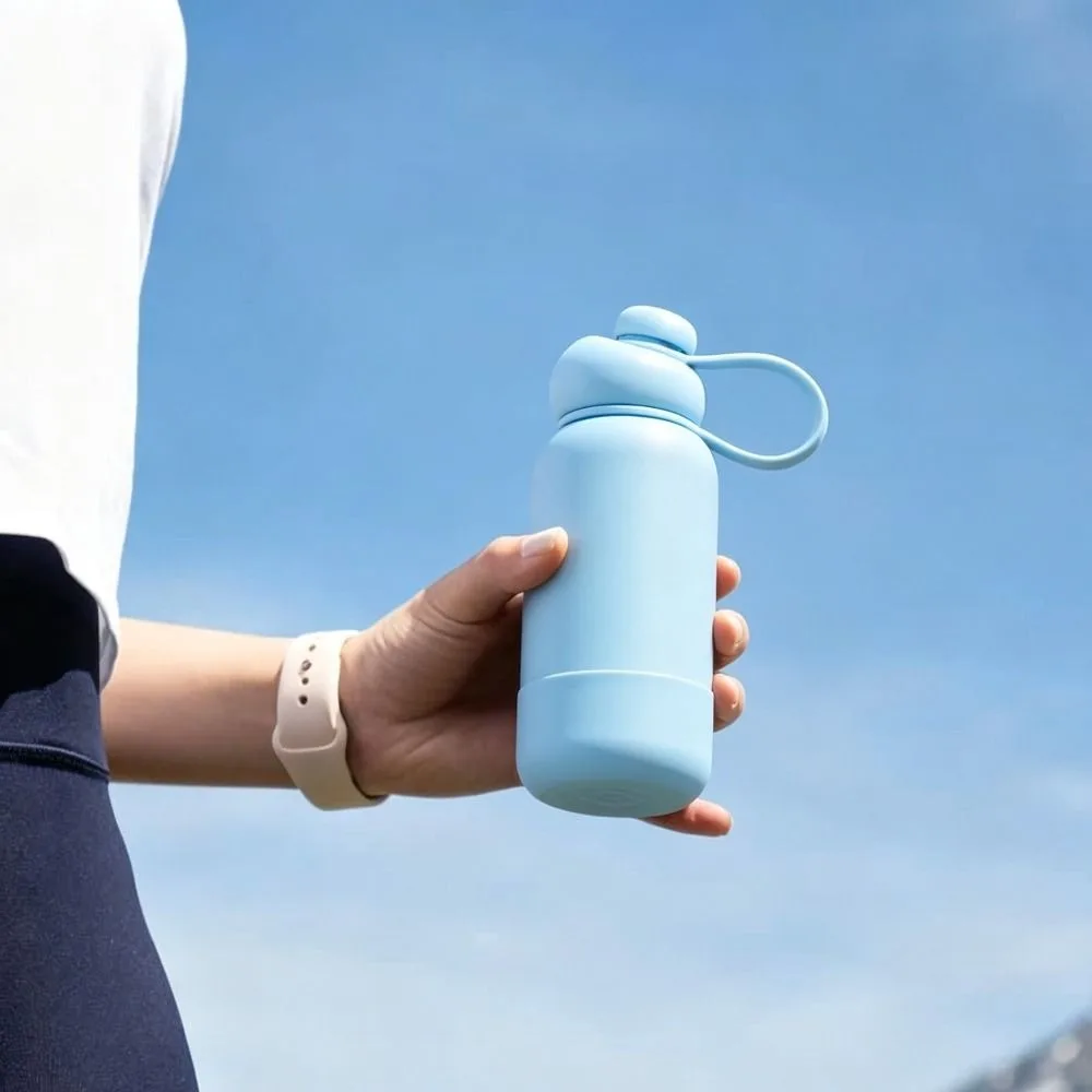740ml Sports Thermos Bottle Stainless Steel Creative Insulated Water Bottle Large Capacity with Hanging Rope Cold Beverages Mug