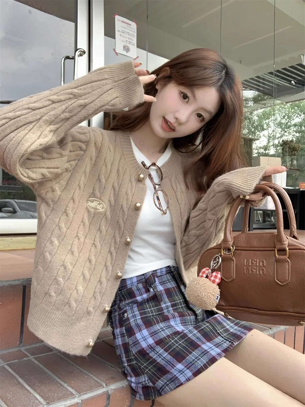 Cardigan Coreano a Maglia Ricamata con Bottoni, Lunghezza Media, Stile Elegante