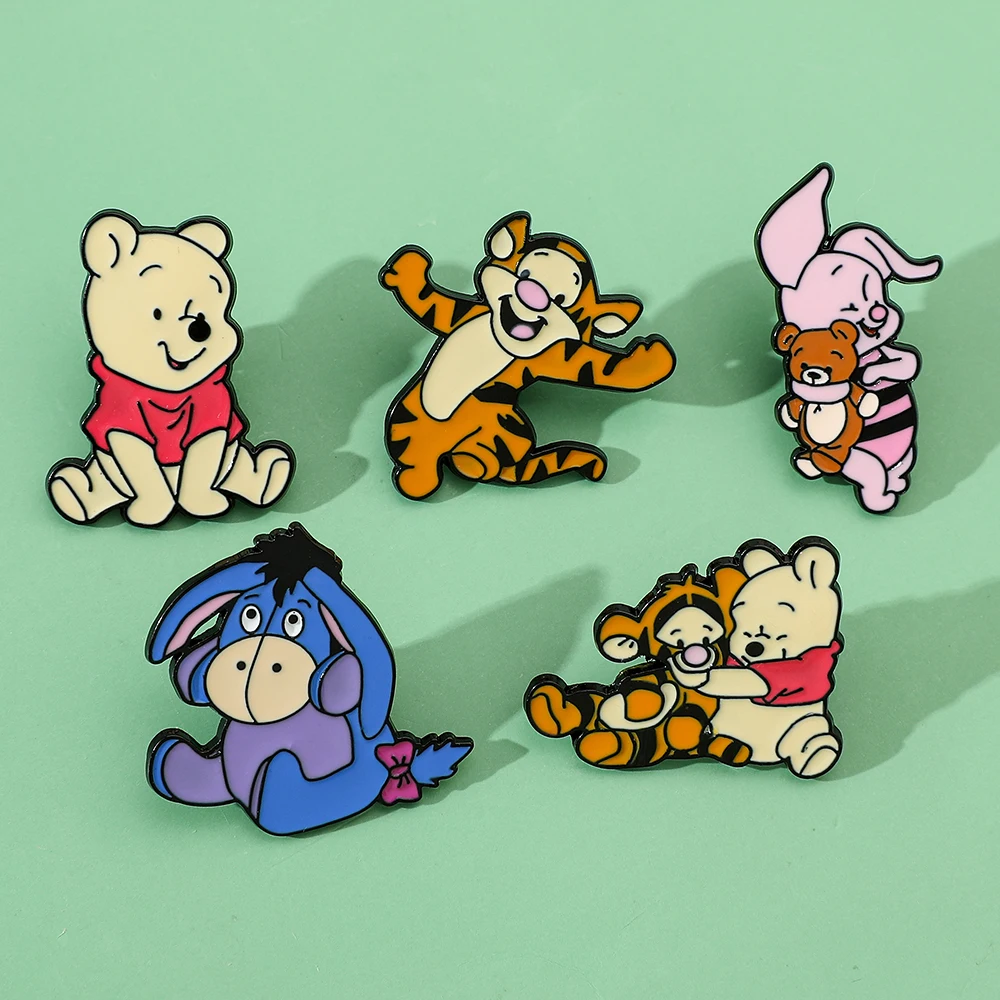 5 Pcs Cartoon Anime Creative Winnie the Pooh Metal Brooch Decoration Cute Tigger Piglet Dripping Oil Alloy Pin Accessories