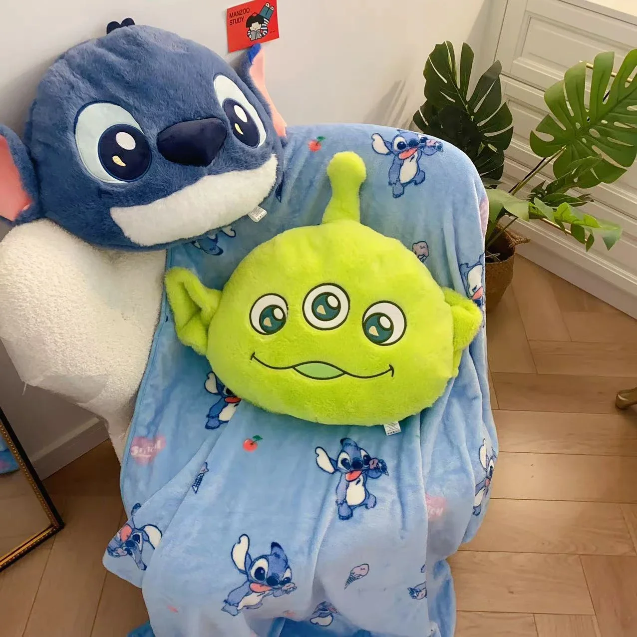 

Удобная плюшевая игрушка Stitch Alien, подушка, одеяло, приятные плюшевые игрушки, диван-кровать, домашний декор, подушка для спины, подарки на день рождения