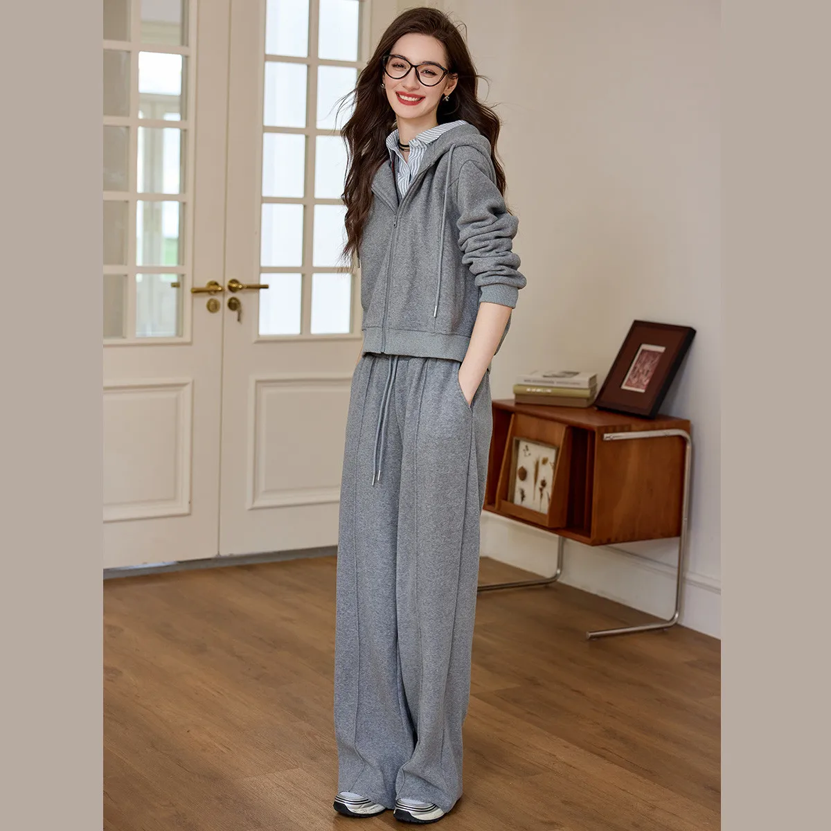 Fleece-Lined Thickened Women's Sets LOUIS YAO 2025 Autumn Winter Two-Piece Set Casual Hooded Cardigan and Straight-Leg Pants