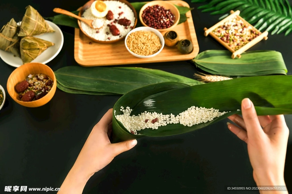 

4PCS 128x48mm 2.2" RC Rock Crawler Tires for Axial Wraith/KM5 | Off-Road Rubber Terrain Wheels | 1/10 Scale All-Terra