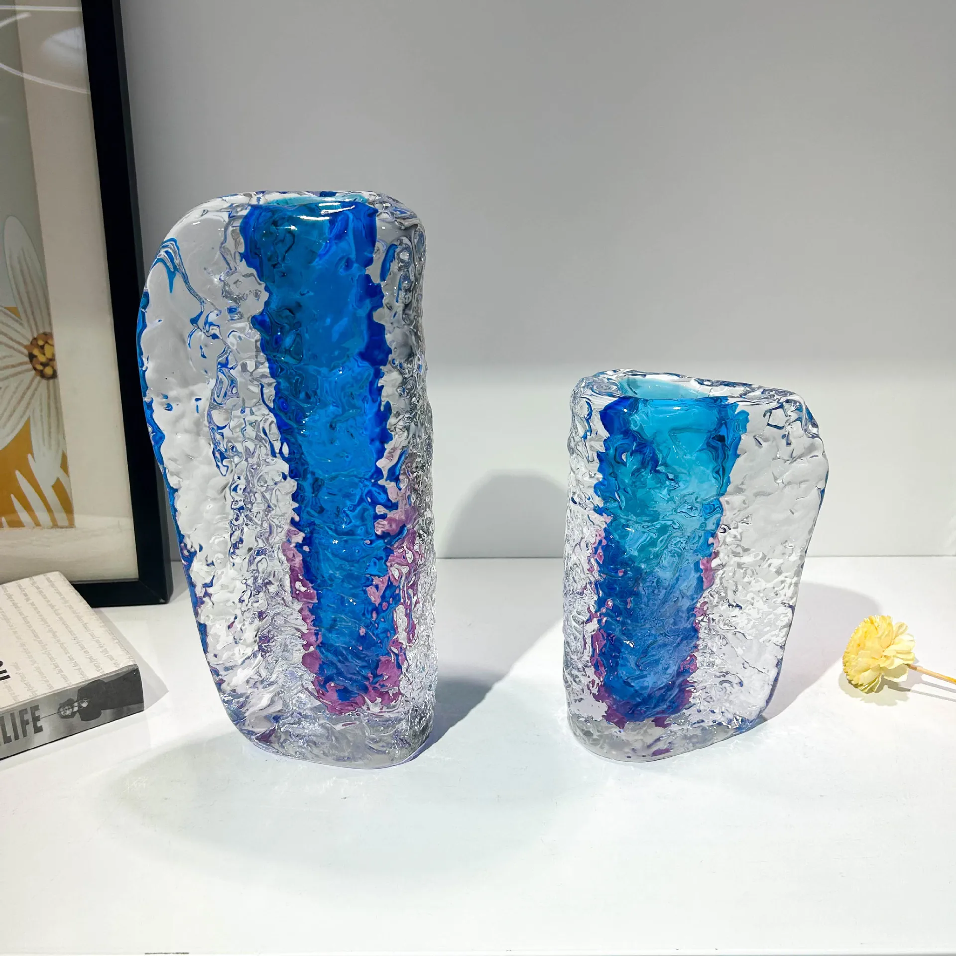 Modern light luxury Klein blue glacier glazed vase high-end ornament living room hotel model room dining table decoration