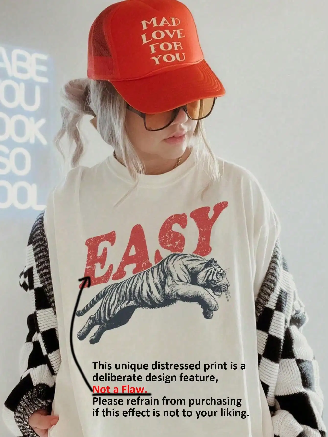 

Distressed Tiger Graphic Tee - Loose Fit Cotton Crew Neck Top for Women