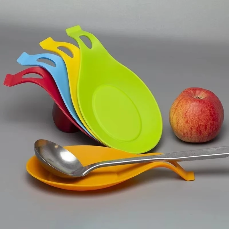 1PC Food Grade Silicone Spoon Mat Silicone Heat Resistant Placemat Tray Spoon Pad Drink Glass Coaster Hot Sale Kitchen Tool