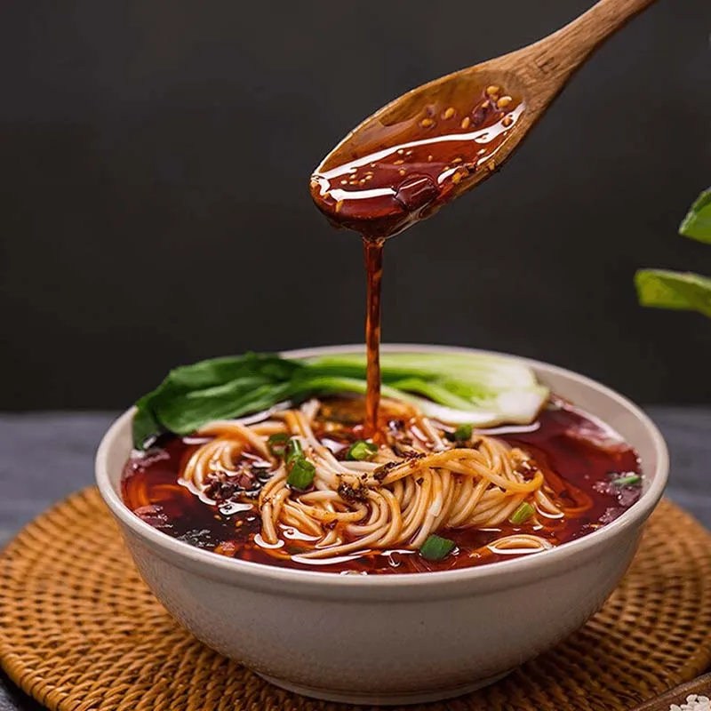 Sauce chili chaude rouge CuiHong, huile de chili épicée avec graines de sésame, huile de chili pour nouilles 7,06 oz (200 g) * 1 paquet