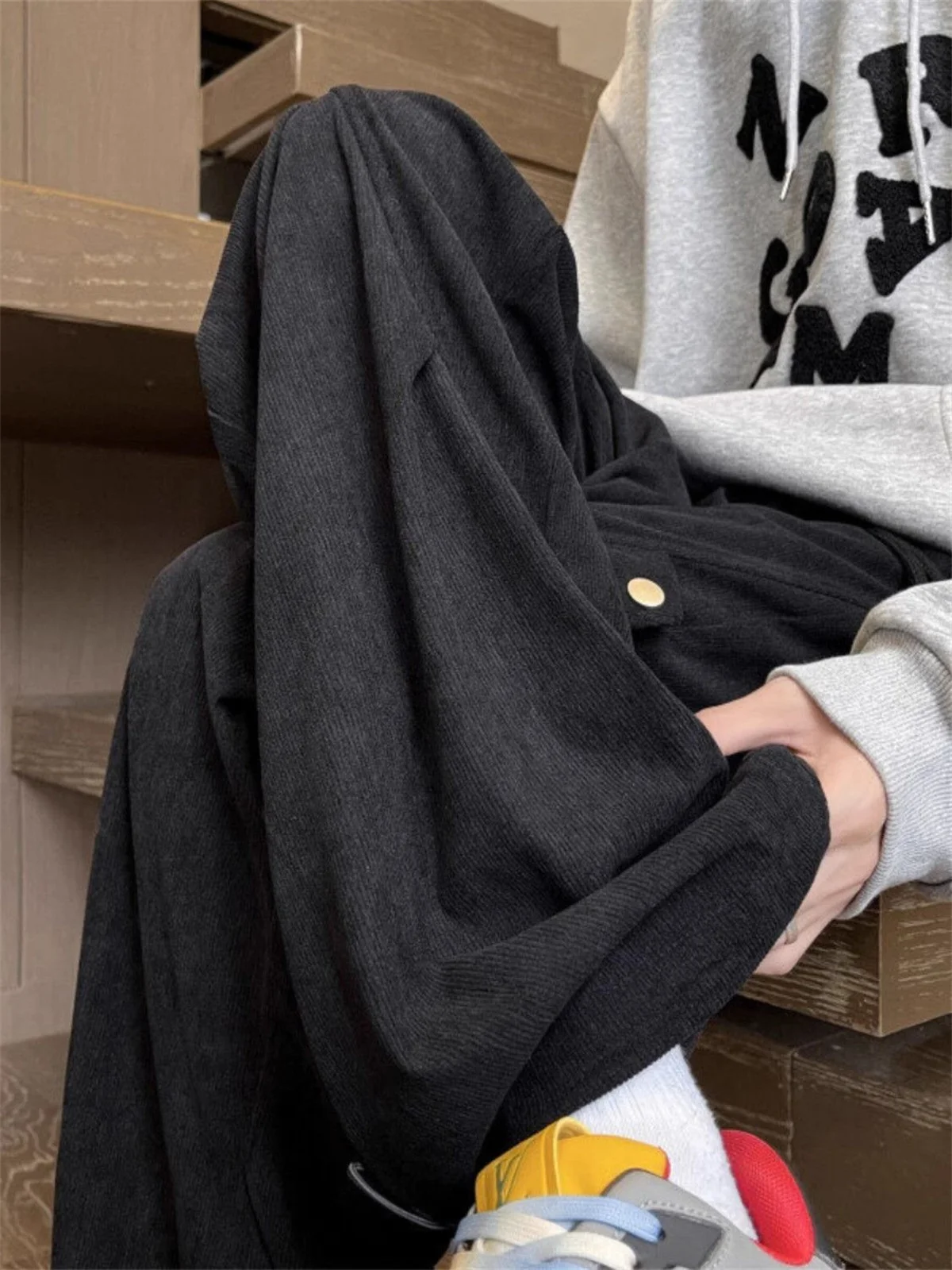 

2025 весенне-летние мужские новые тонкие однотонные вельветовые рабочие брюки 2025 года, модные свободные и универсальные прямые повседневные брюки