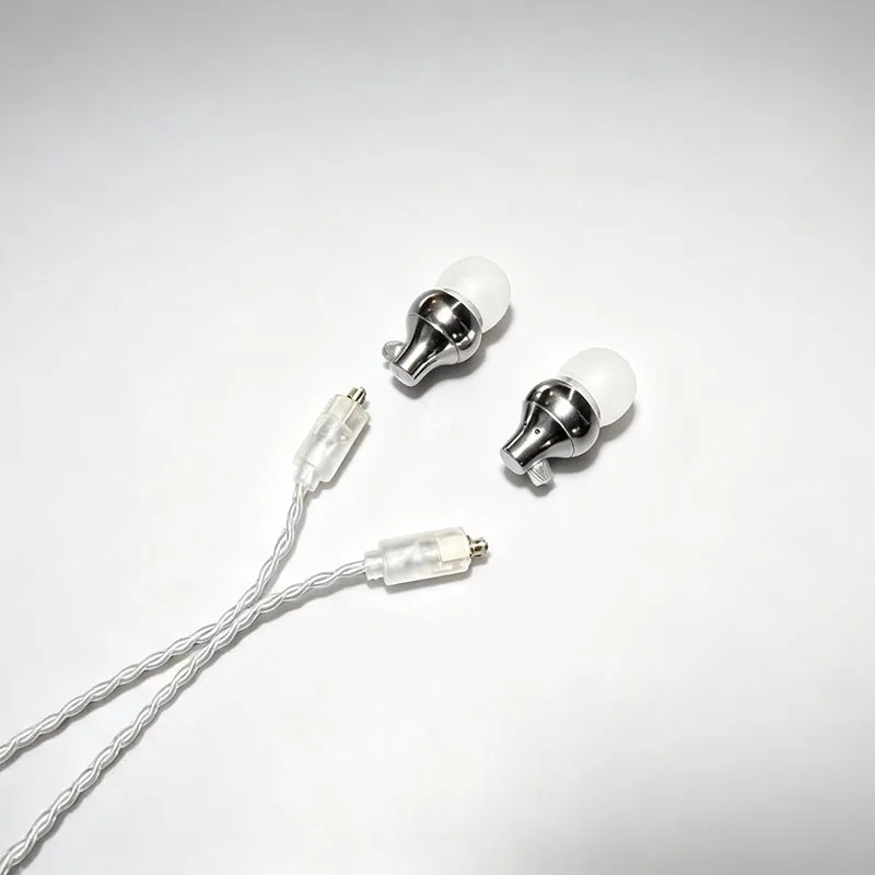 DIY-modifizierter HiFi-In-Ear-Monitor-Kopfhörer mit Metallgehäuse, tiefem Bass, MMCX-Schnittstelle und aufrüstbaren Ohrstöpseln