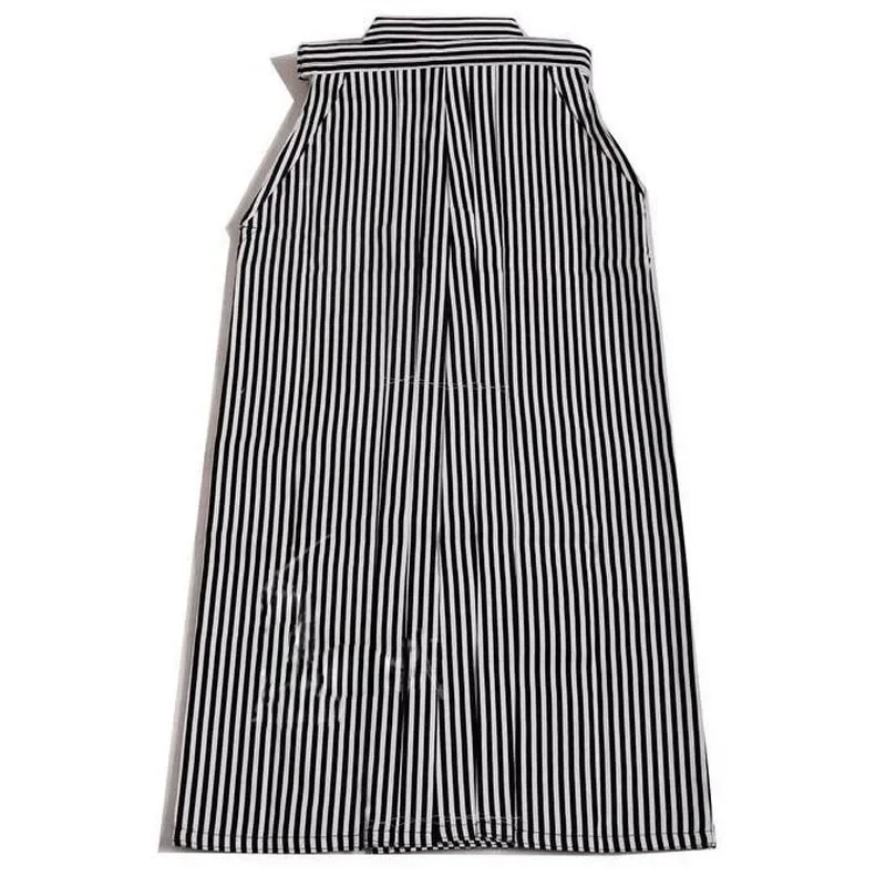 Kendo giapponese tela di COTONE di alta qualità Hakama Pantaloni di arti marziali Pantaloni Hapkido gonna Kendo a righe bianche e nere