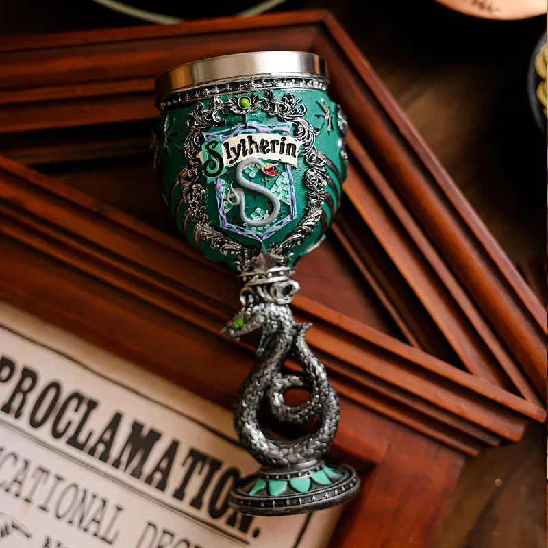 Harries Potter Peripheral Mark Mug Hogwart Castle Embossed Ornaments Kreatywny kubek do piwa Uchwyt na długopis Urodziny Zbieraj prezent