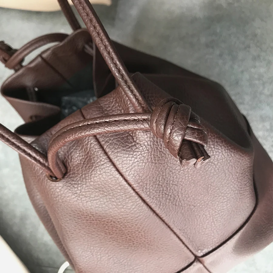 Korean handbags fashion soft leather drawstring shoulder bag retro autumn/winter small women crossbody bag drawstring bucket bag