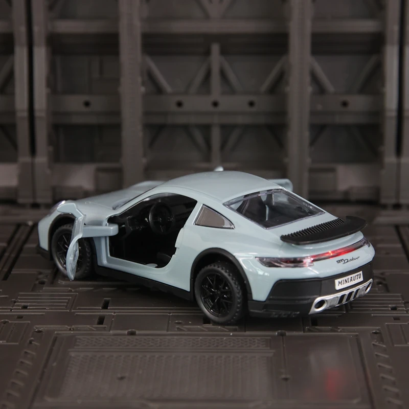 1:32 Simulation 911 Dakar Legierung Supercar Modellauto Ornament, Tür kann geöffnet werden, Kinder Sound und Licht Feedback Spielzeugauto