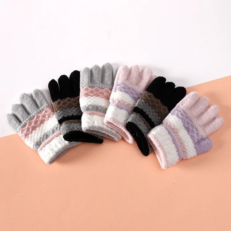Toddler Gloves for Autumn & Winter: Cute Striped Finger-Separated Warm Knitted Gloves for Kindergarten Kids