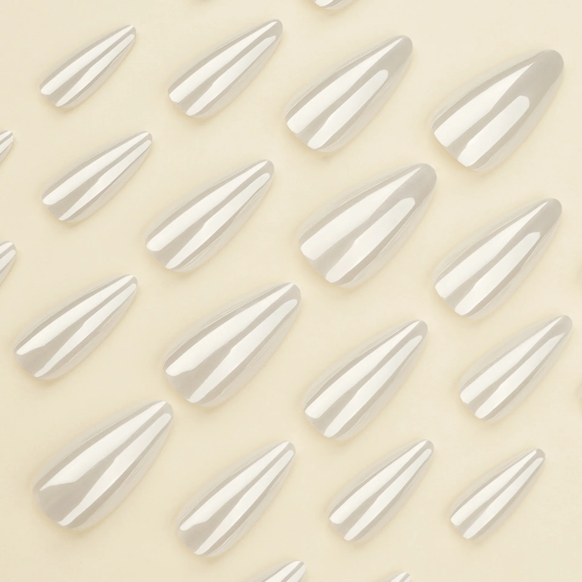 Faux ongles en amande mi-perlescente, couleur unie, brillant, couleur chair, pointes de manucure, couverture complète, 24 pièces/boîte