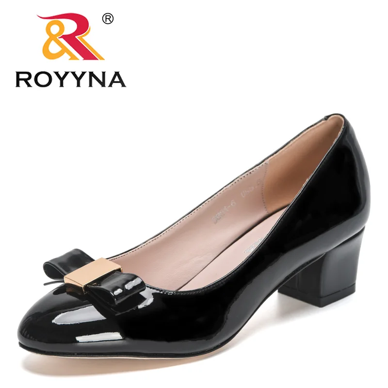 ROYYNA 2023 New Designers Brand Shoes Thick Heel Pumps Women Patent Leather Round Toe Square Heels Party Shoes Ladies Handmade