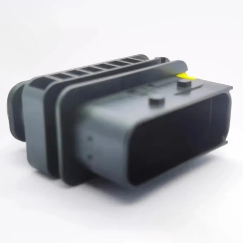 1-1564534-1 4P 5.8 مم مبيت طرفي ذكر، مبيت موصل كهربائي لأجهزة الأسلاك/السيارات/الإلكترونية