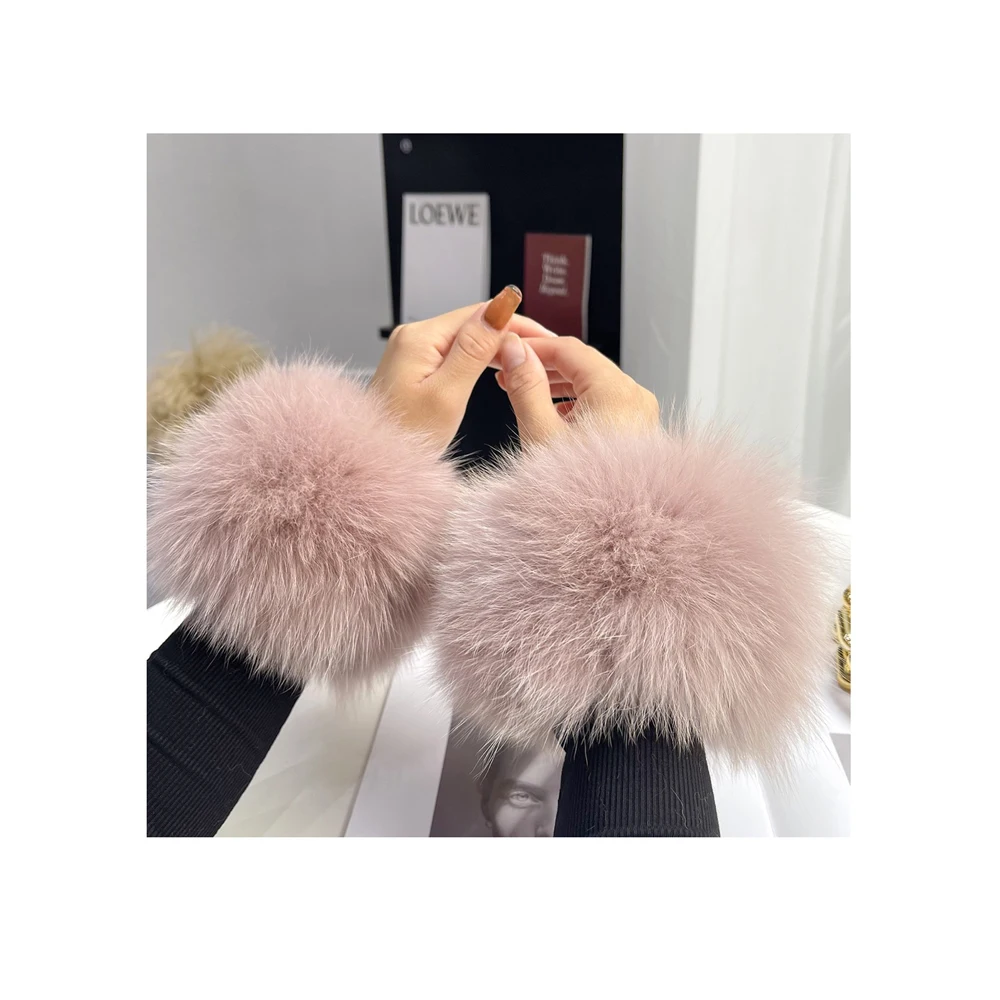 Women's Real Fox Fur Cuff Arm Warmer Lady Bracelet High-Quality Wristband Glove Fashionable Fox Fur Cuffs for Stylish Warmth
