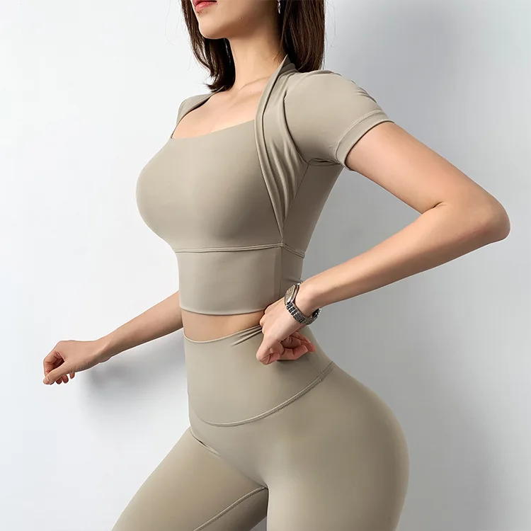 

Women's Yoga Fitness T-shirt Short-Sleeved Breathable Sports Blouse Chest Pad Fake Two-Piece Set Spring Summer