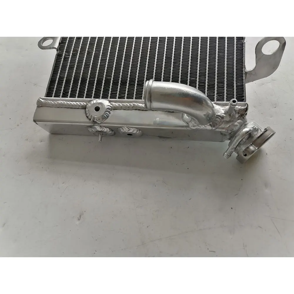 Aluminum Radiator for 1999-2007 Suzuki GSX1300R HAYABUSA GSXR 1300 1999 2000 2001 2002 2003 2004 2005 2006 2007