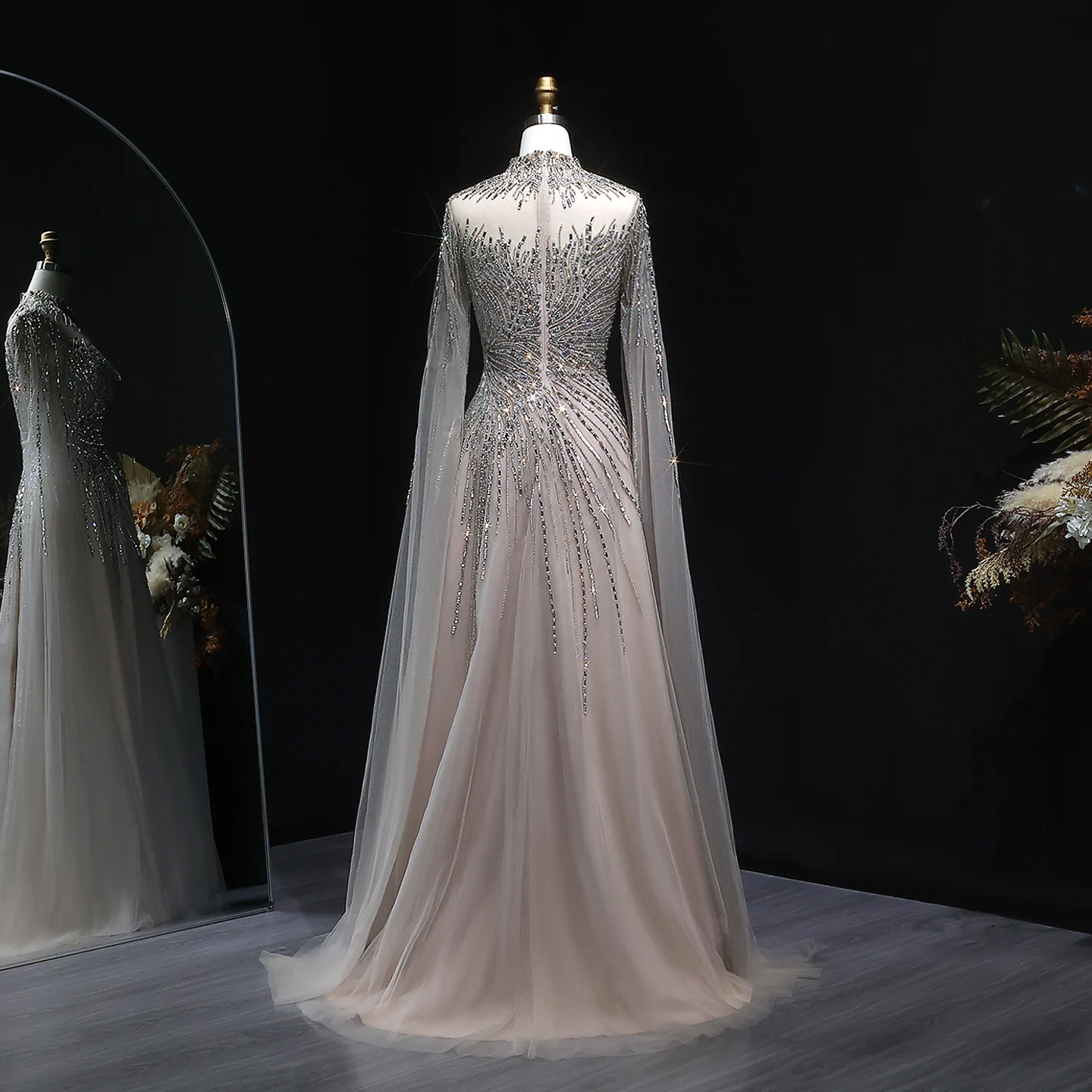 Sharon Said Elegantes Luxuriöses Perlenbesetztes Abendkleid mit Hohem Kragen, Cape-Ärmeln, Tüll-Ballkleid, Partykleid für Damen SS134 Maßanfertigung – Detail 16