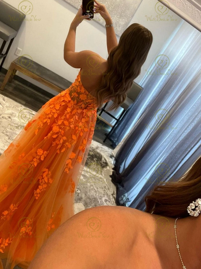 Vestidos de fiesta de graduación con apliques de encaje naranja, ilusión de corazón sin tirantes, tul de línea A, vestidos de noche de tren de barrido, fiesta de graduación, 2023