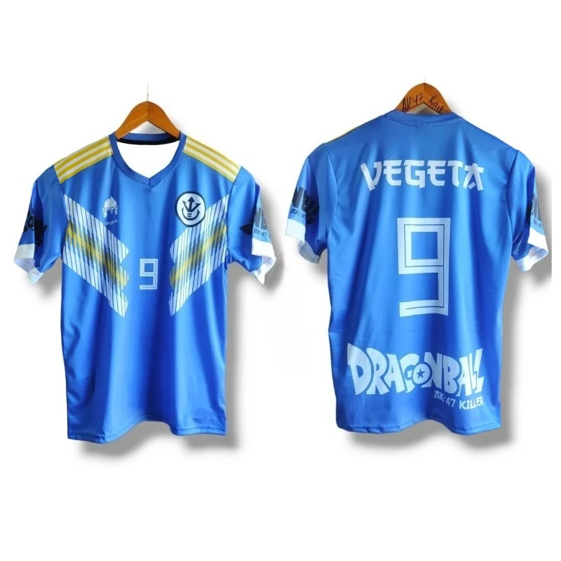 BANDAI Anime Dragon Ball Jersey Vegeta Diseño de personaje Camiseta de fútbol azul Número 9 Estampado Manga corta para fanáticos Top de anime de moda