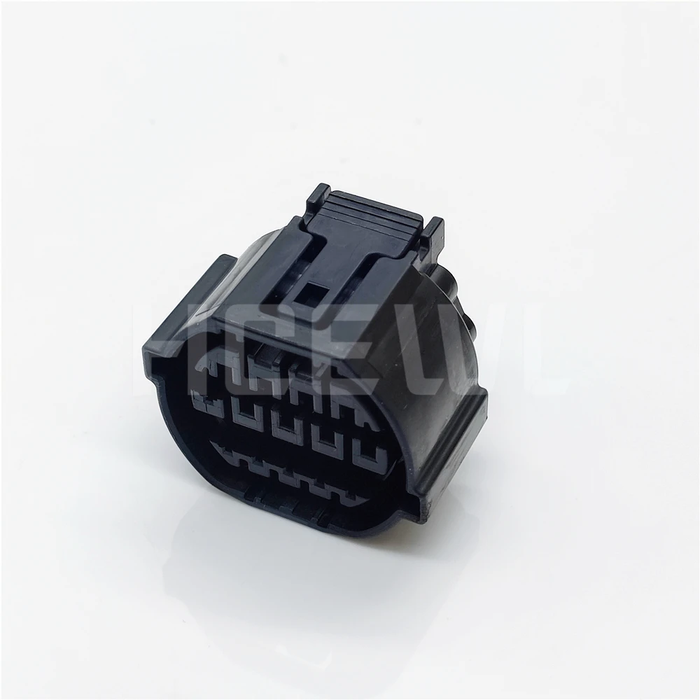 

New original high-quality GL301-14021 automotive component connector plug