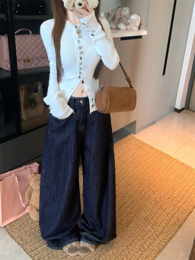 

Chic Women's Knitted Base Layer Short Cardigan Autumn and Winter Slim Fit Bottoming Sweater Tops F512