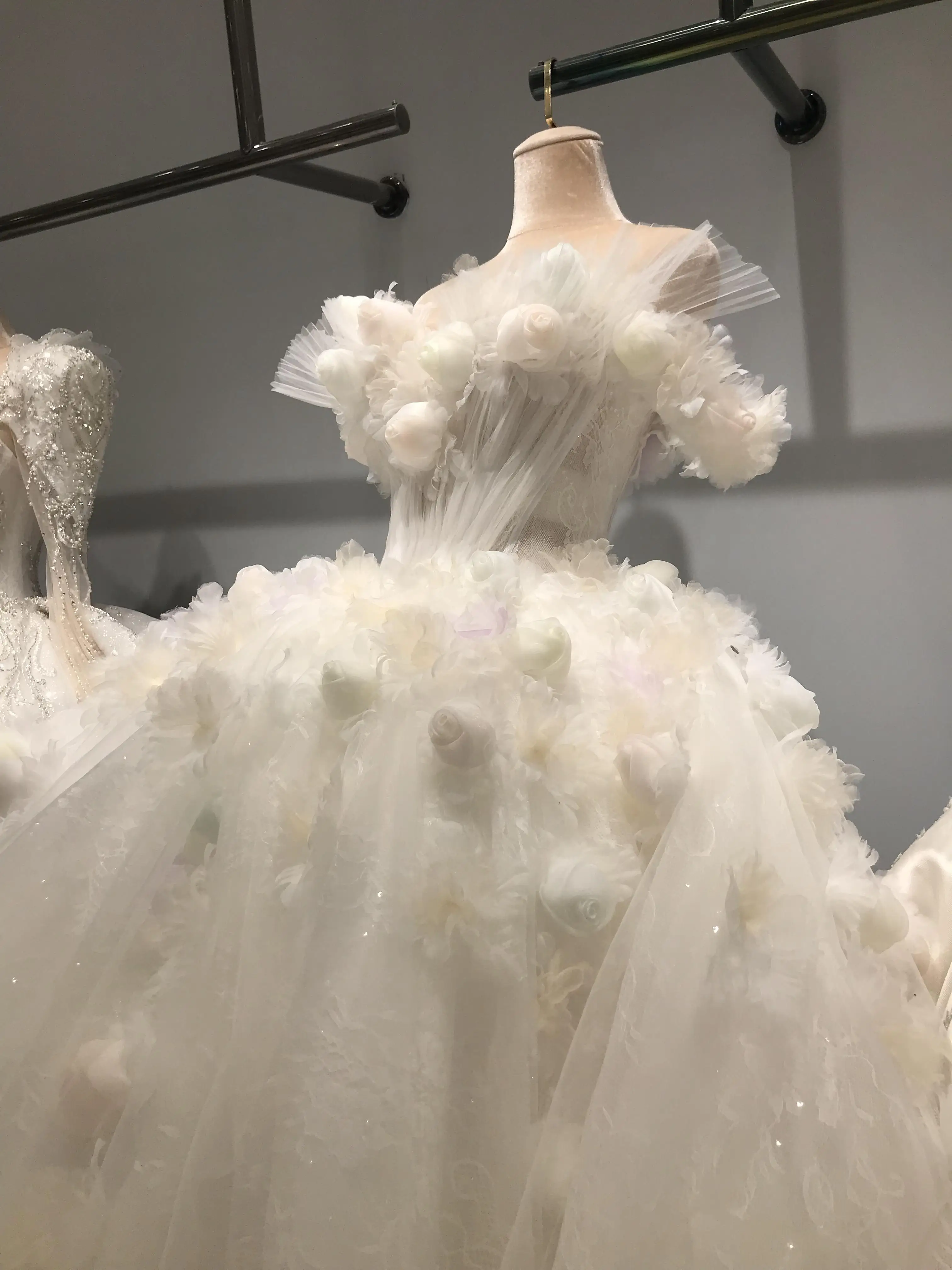 Kisswhite LTT Collection Customized 3d flowers 2026 Glitters Ball Gown Dress For Bride