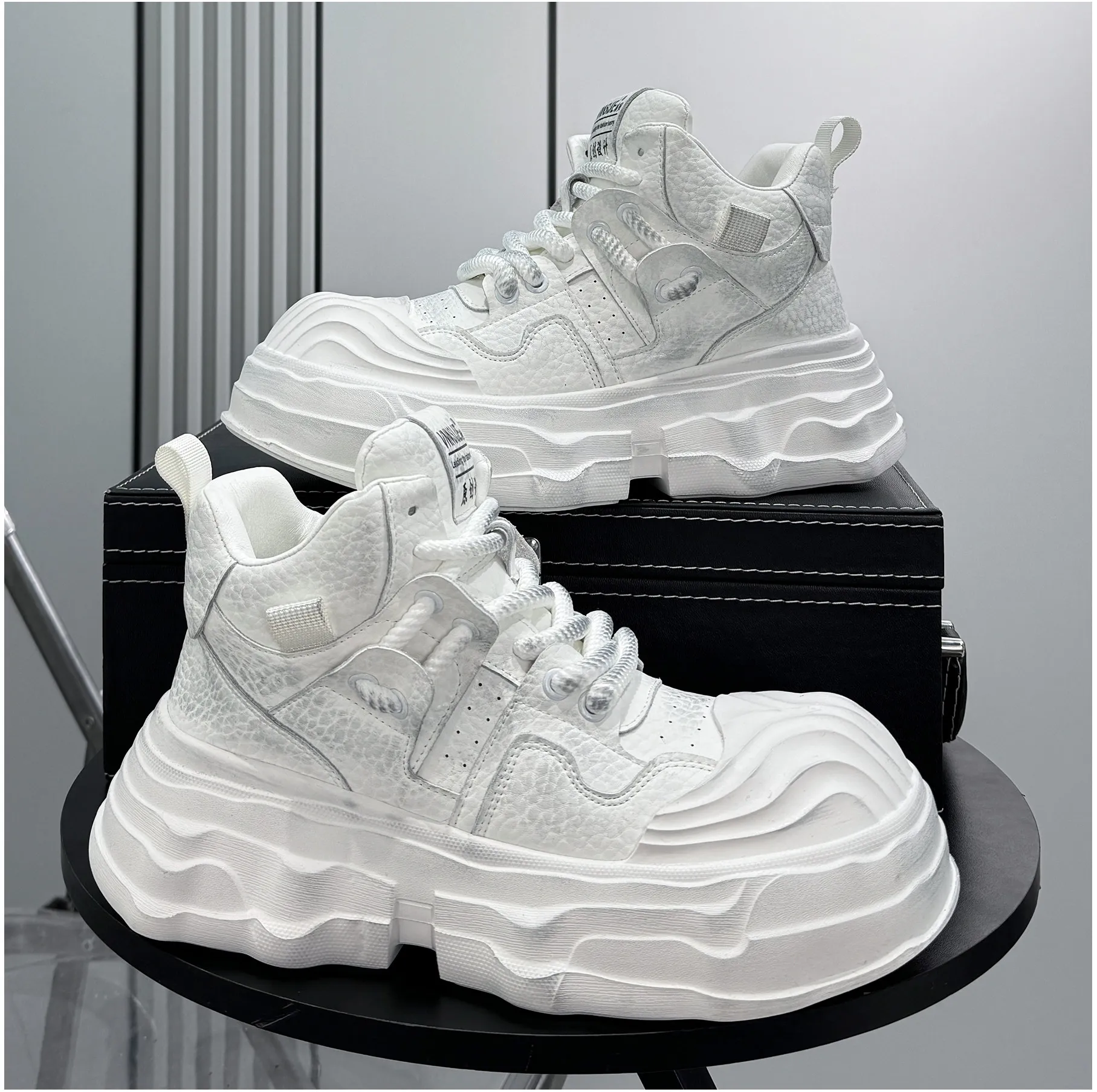 

Luxury Design Men's Casual Shoes Thick-soled Height-increasing Men's Mid-top Sport Running White Sneakers Zapatillas De Deporte