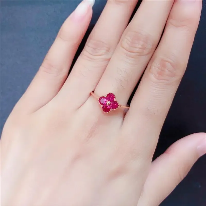 Fresh Charms Ruby Small Flower Rings for Women Inlaid High Quality Ruby Ring Exquisite Engagement Wedding Jewelry