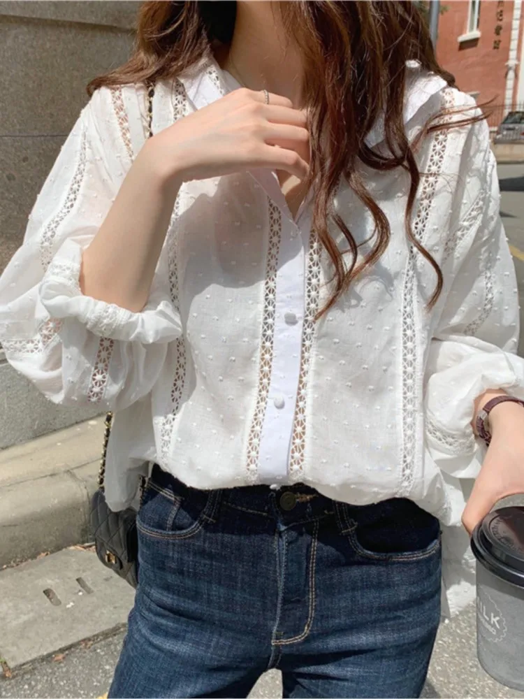 Korean Fashion Shirt Woman Oversized Hollow Lace Turn-down Collar Loose Tops Ladies 2023 Autumn Long Sleeve White Blouse Women