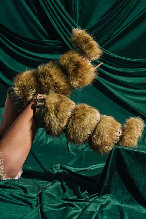 

New Autumn and Winter Women's Brown Fur Over The Knee Boots Stiletto Belt Buckle Decoration Fashion Street Boots Large Size