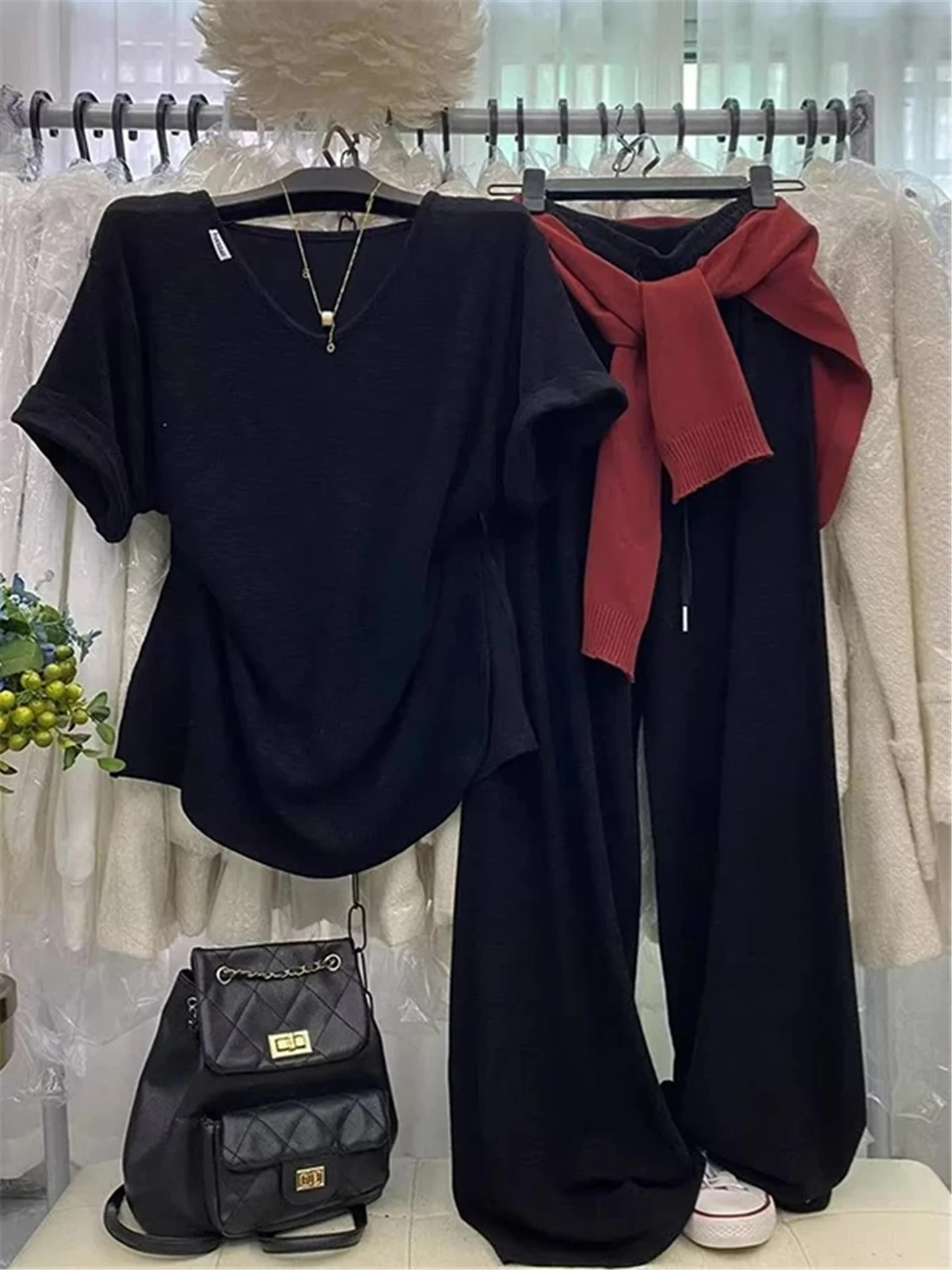 plus Size Casual Sportswear Set Women's Loose Fit Short Sleeve V-Neck Top Wide Leg Pants Two-Piece Summer Outfit Korean Style