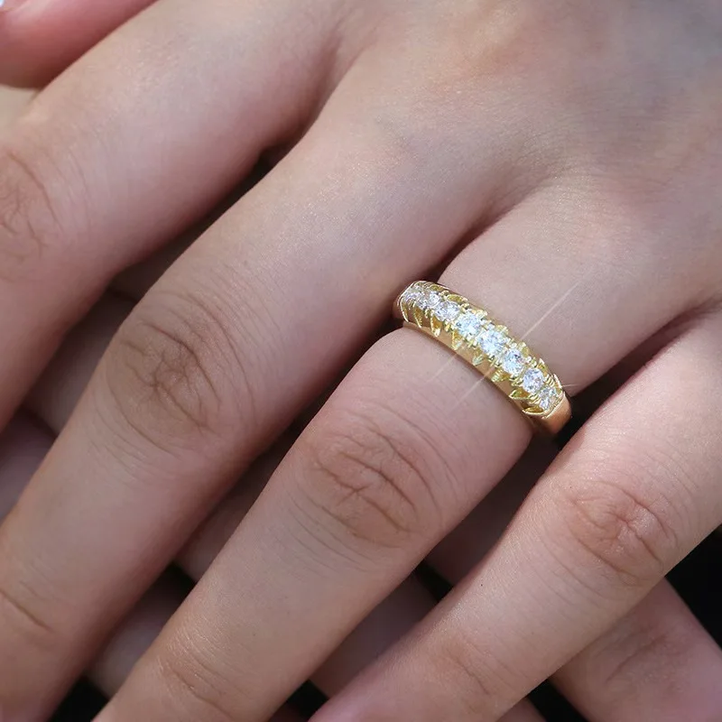 Huitan High Quality Office Lady Accessories Rings Golden Color Halo Micro Paved Casual Style Female Jewel With Size 6-10 2019