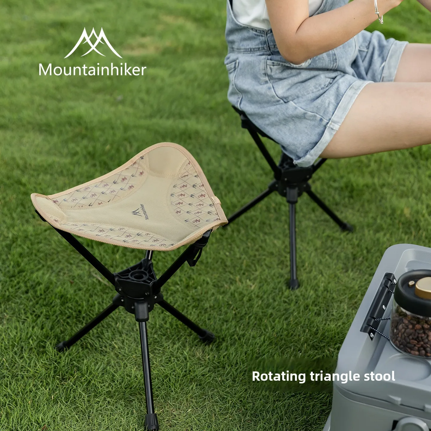 

Rotating Tripod Outdoor Camping Chair - Ultra-light Portable Folding Stool for Fishing and Small Horse
