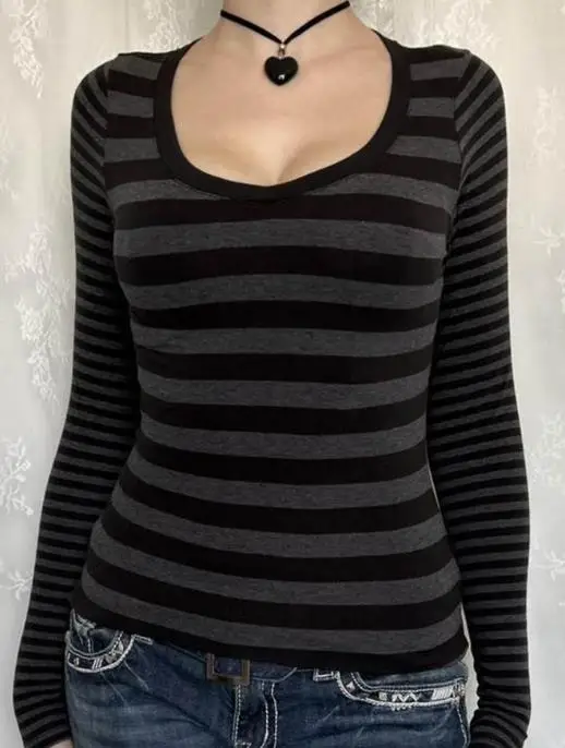 

Top Women 2026 Spring Autumn New Fashion Striped Round Neck Long Sleeved Versatile Casual Slim Fit Daily Basic T-Shirt Top