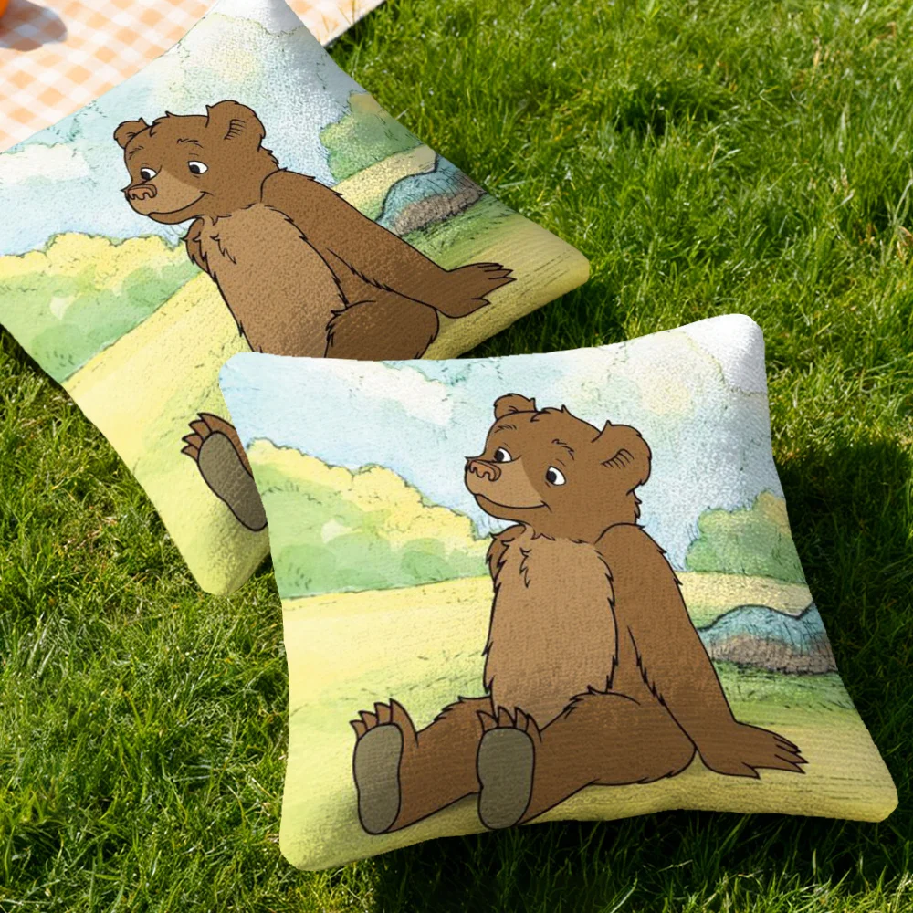 2D Little Bear Themed Printed Pillowcase, 18x18 Inches, Modern Pattern Decorative Pillow Cover, Zipper Closure, Machine Washable, Suitable for Living Room Sofa Bed Decoration - Polyester
