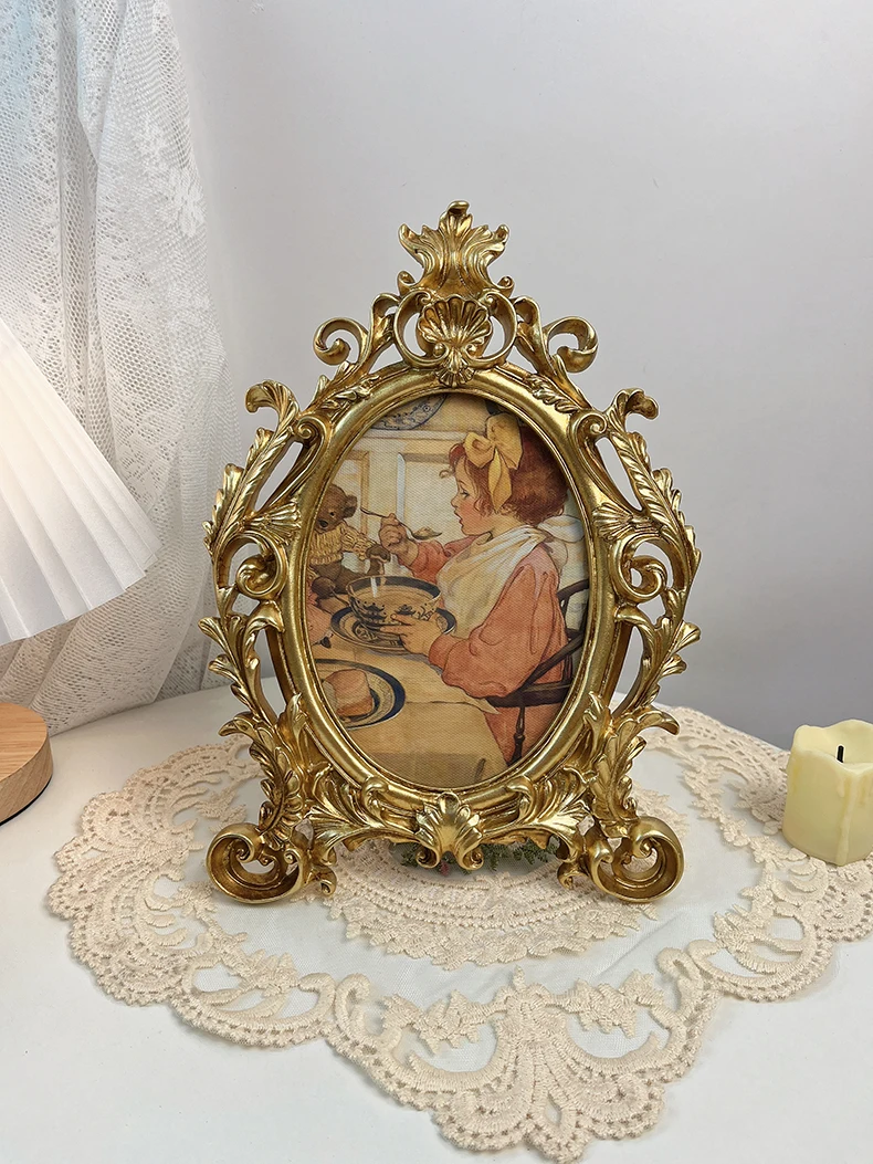 

Gold retro French American 7 inch classical light luxury resin photo frame flower piano table living room dining room ornament