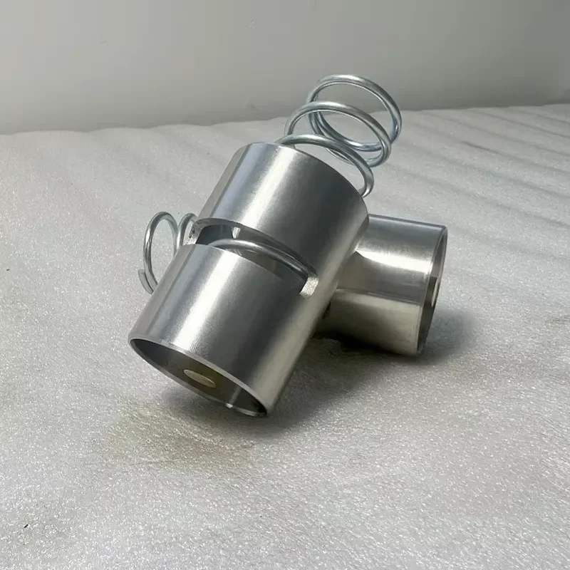 Atlas Copco Thermostatic Valve Model Essential Part for Mining Machines 1619756000 6 Month Warranty China Origin METAL 0.8kg