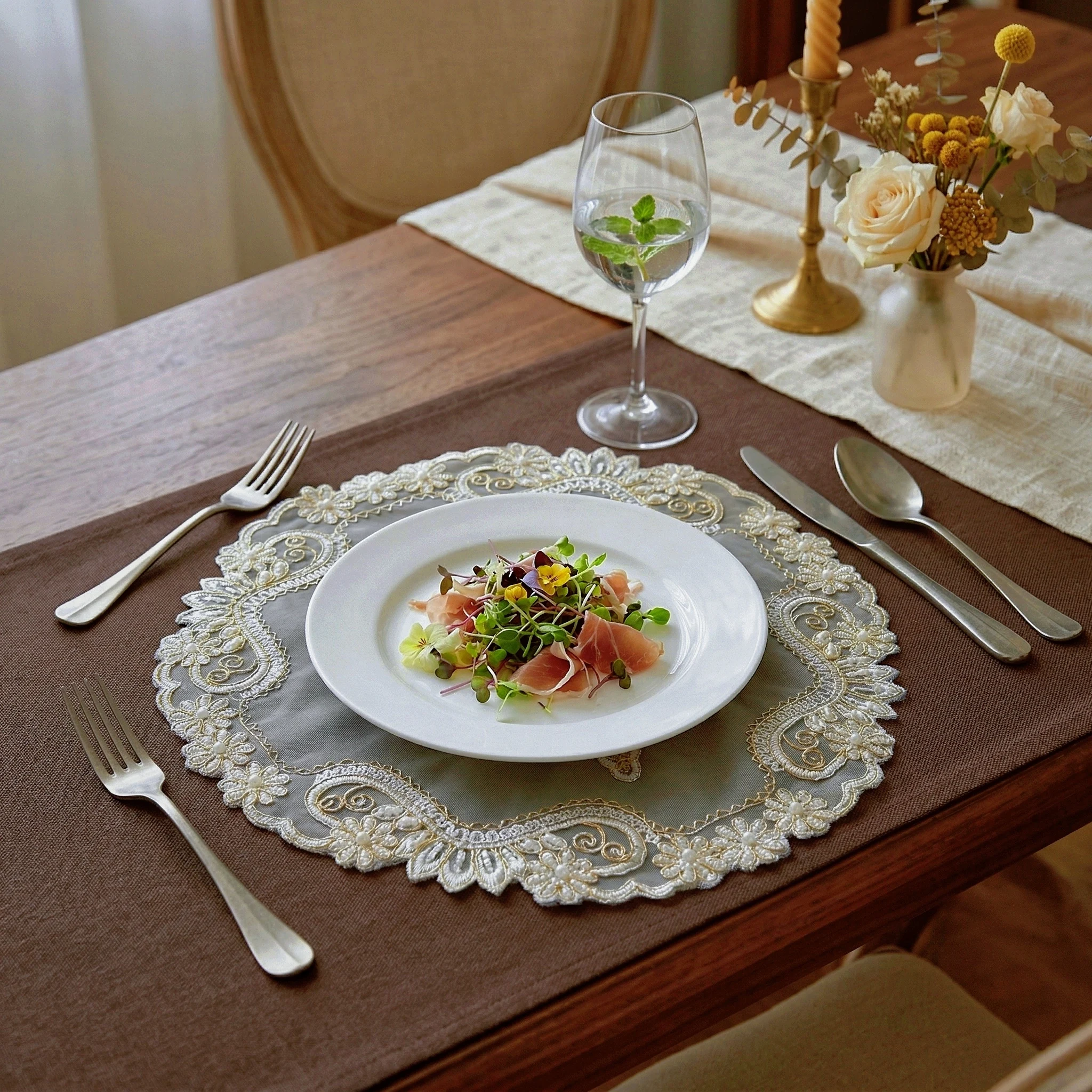 4pcs Placemat Set Luxury Golden Embroidery Tablecloth Round Coaster Individual Plate Mat Multi-Purpose Dust Cover Table Decor
