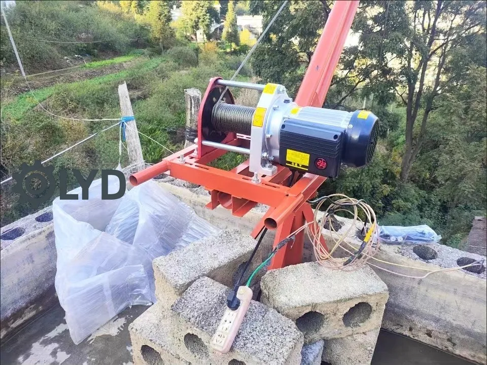 Lift Crane 360 Degrees Rotate 200kg Small  Outdoor Use Mini Engine Crane Monkey